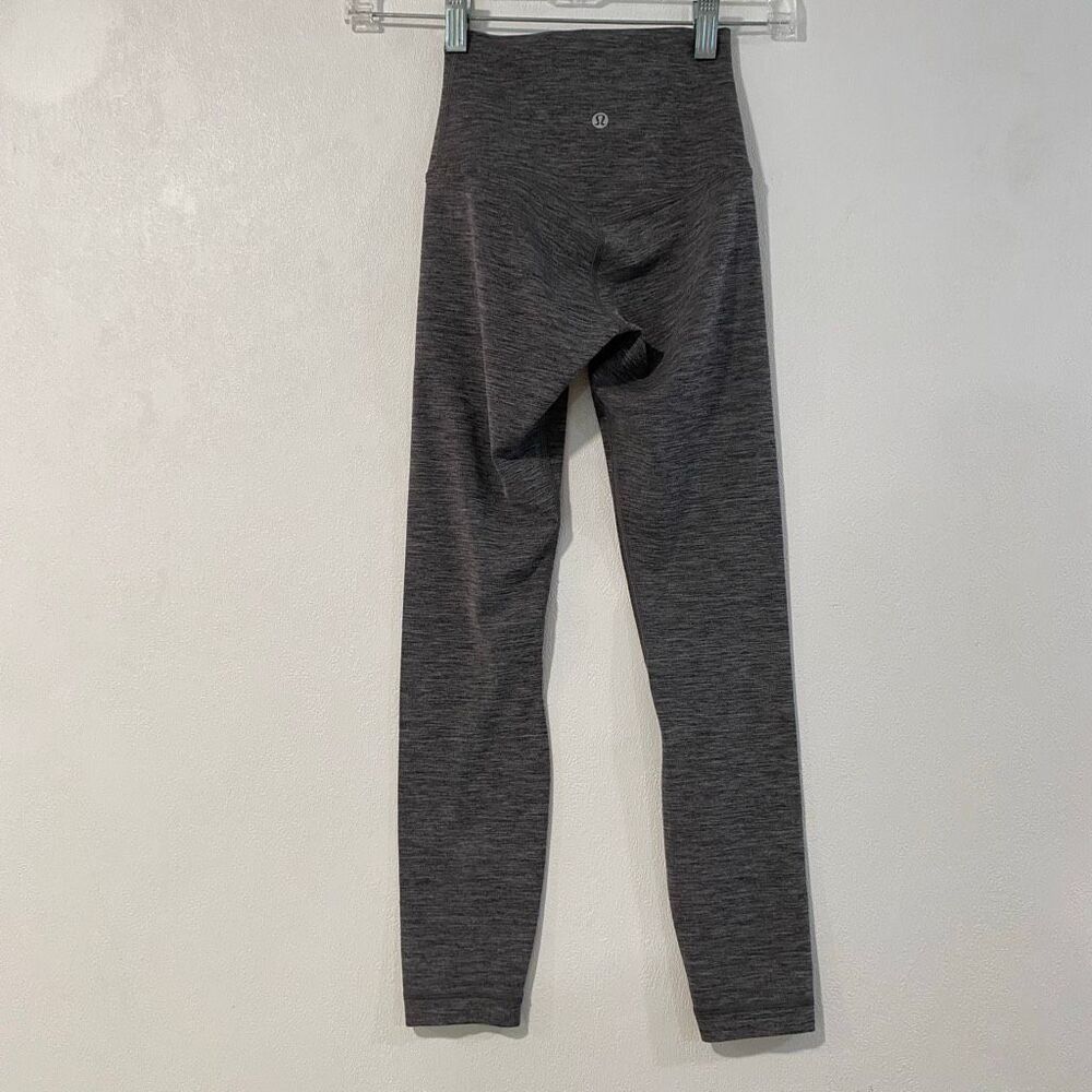 Lululemon Leggings Size 0 Heathered Gray High Rise Full Length Yoga Pants - Picture 3 of 6